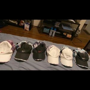 Alguien vende esas gorras son Nike fit con cuadros